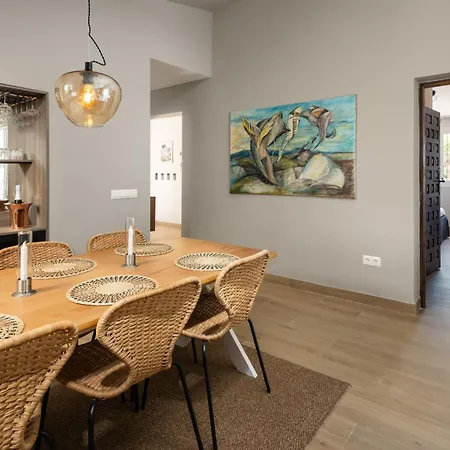 Pomelos Villa